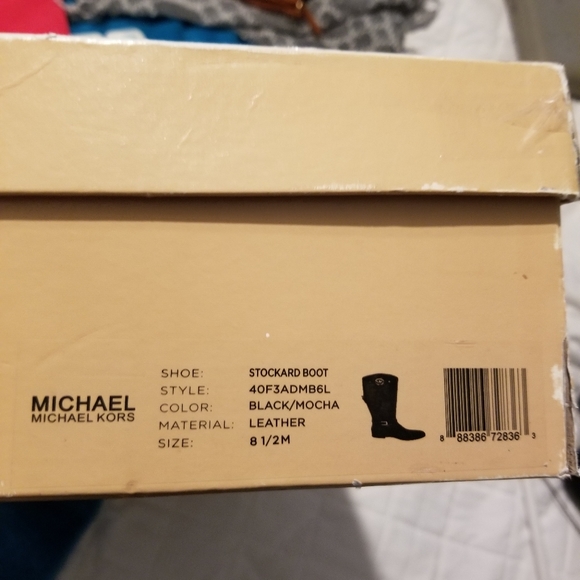 MK Stockard Boot - Picture 5 of 5